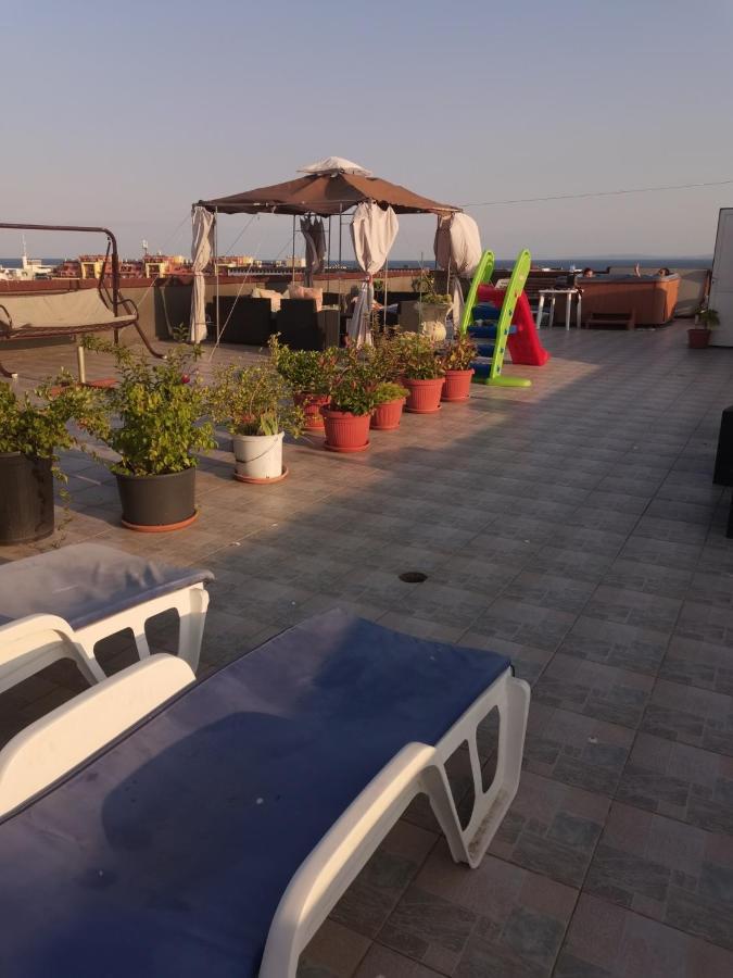 Alexandrov Plaza Studio Nessebar Exterior foto